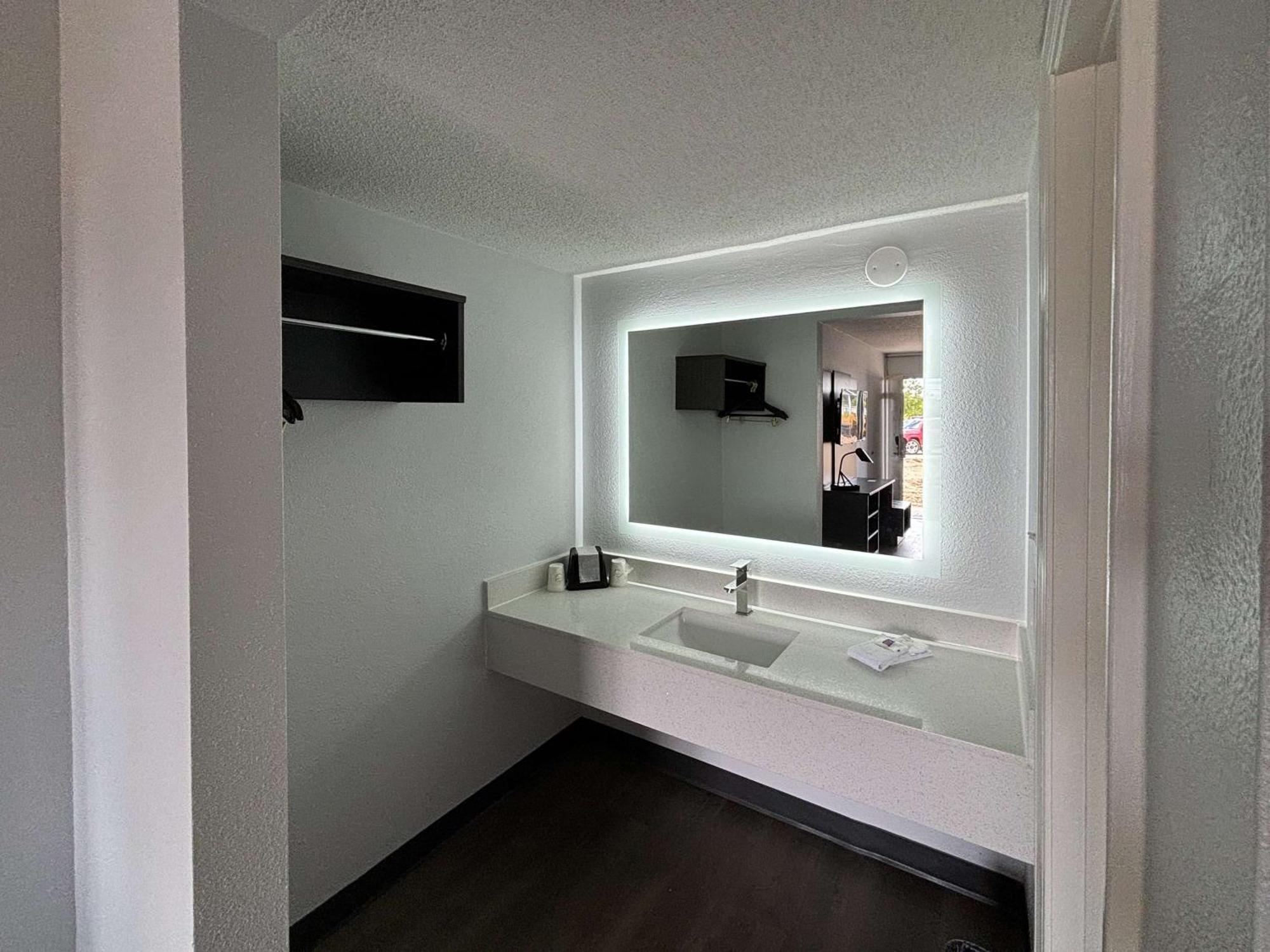 Motel 6 Richmond, Ky Eku Campus Area المظهر الخارجي الصورة