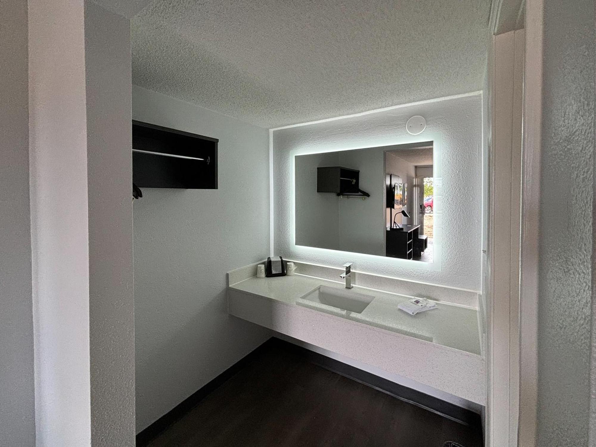 Motel 6 Richmond, Ky Eku Campus Area المظهر الخارجي الصورة
